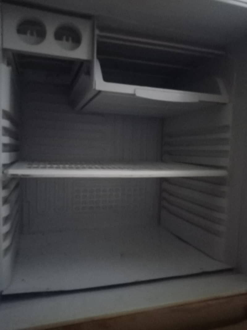 Refrigiator 3