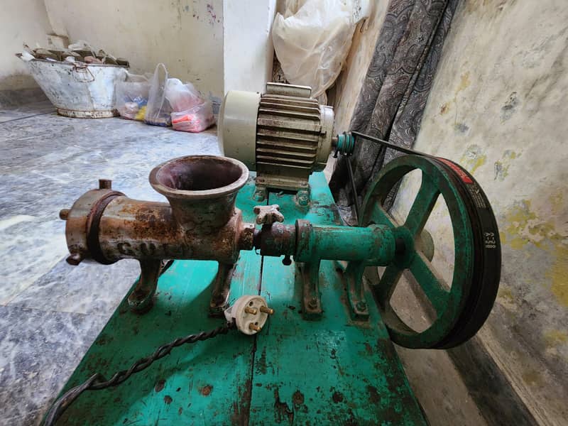 Qeema Machine original Condition 6