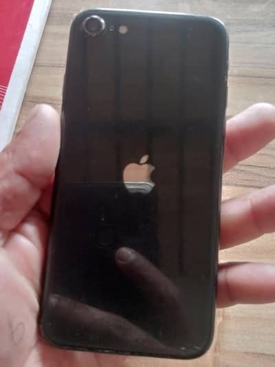 Apple iPhone SE