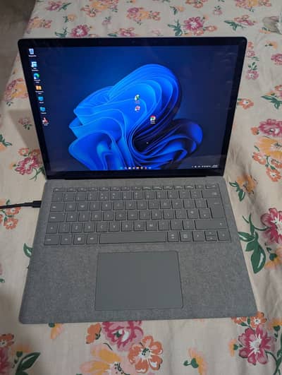 Microsoft Surface 4 - Ryzen 5 (16/512)
