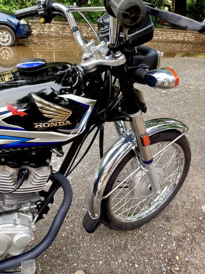 Honda CG 125 2024/2025 Black Totally Genuine lush condition for sale