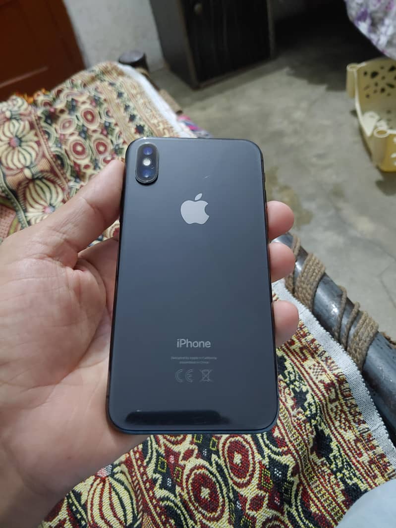 Apple iPhone X 5
