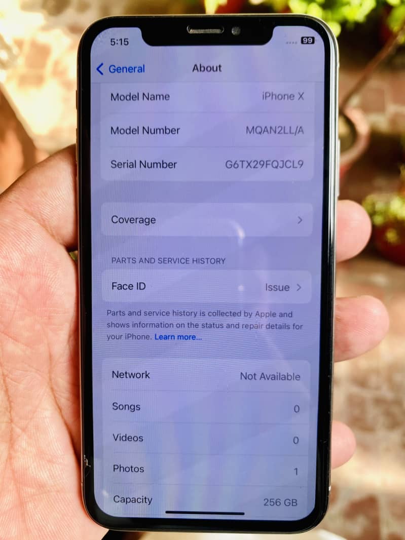 Apple iPhone X 4