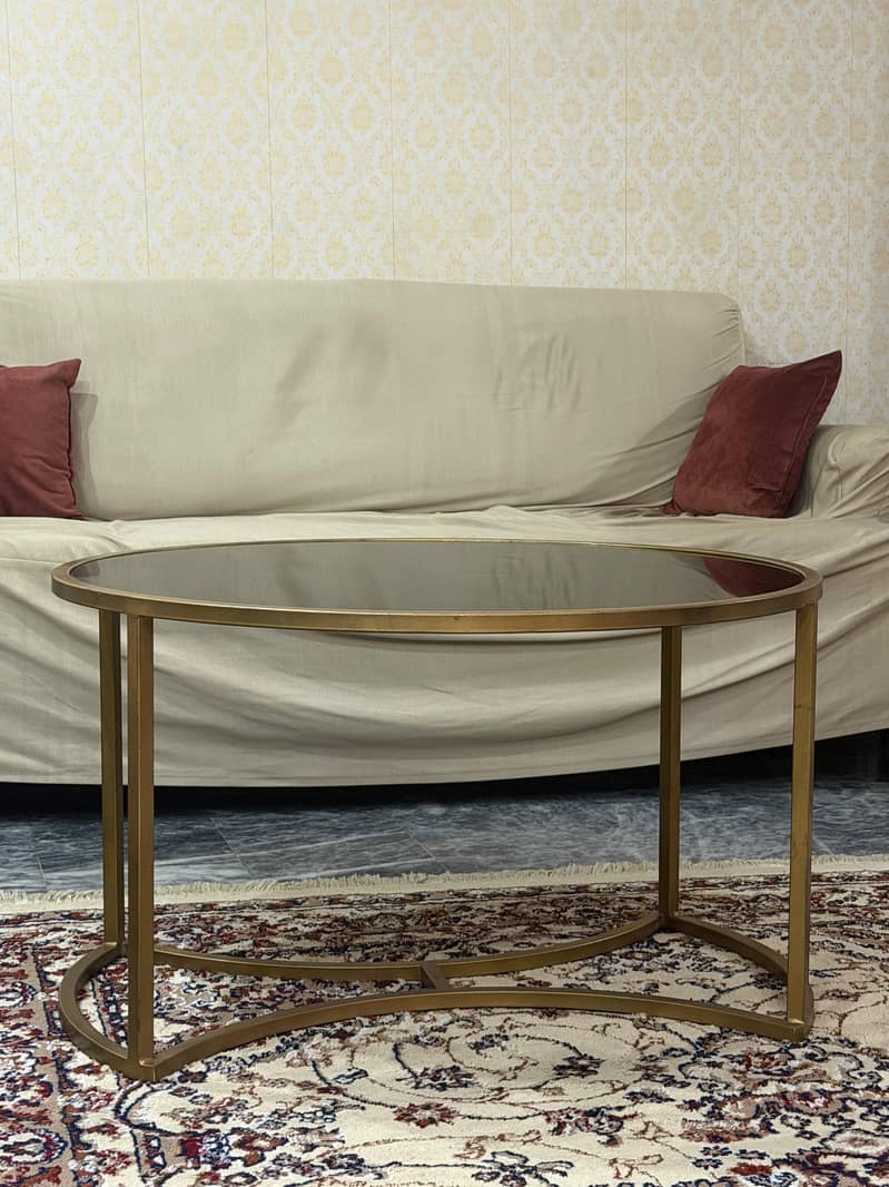 Center Table 0