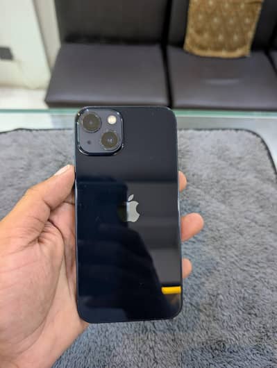 Apple iPhone 13