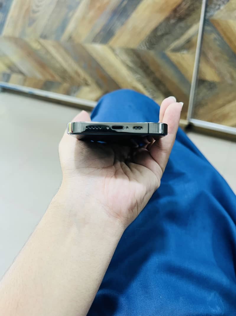 iphone 13 pro 4