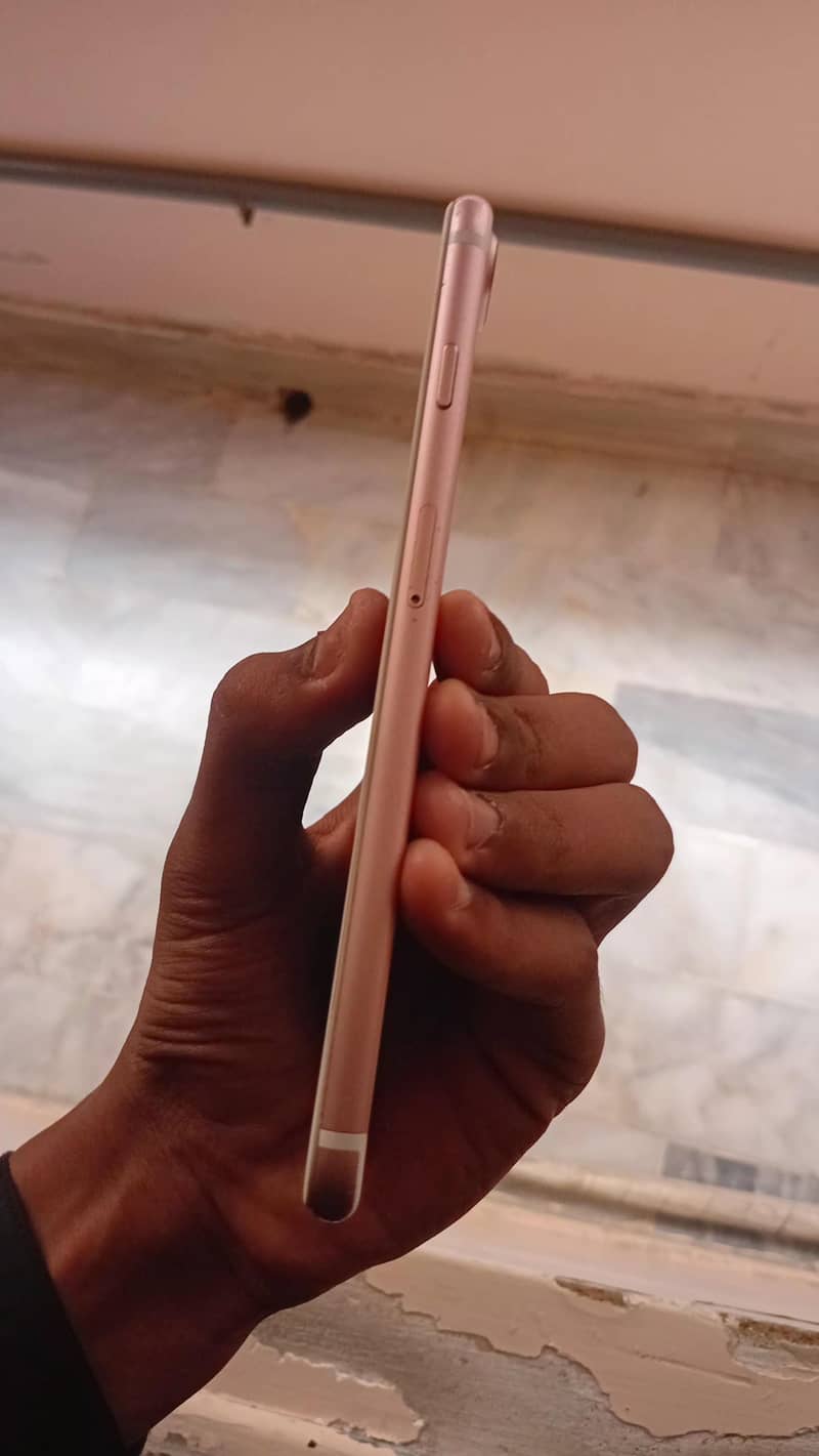 Apple iPhone 7 Plus Urgent Sale Price Final 3