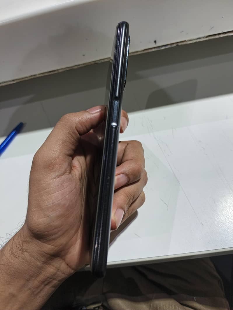 OPPO A76 4