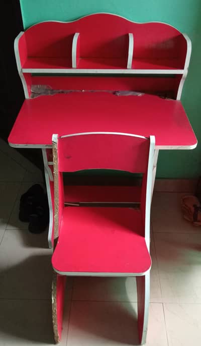 used kids study table & chair set