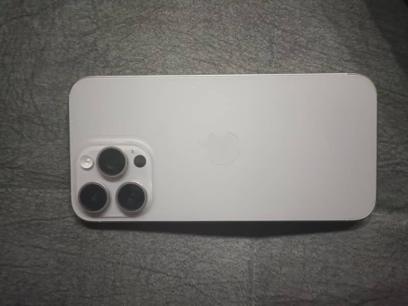 Iphone 15 pro max 1