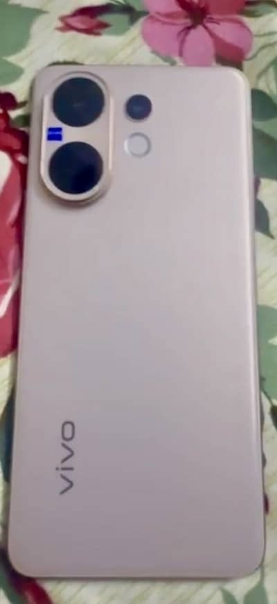 Vivo V60