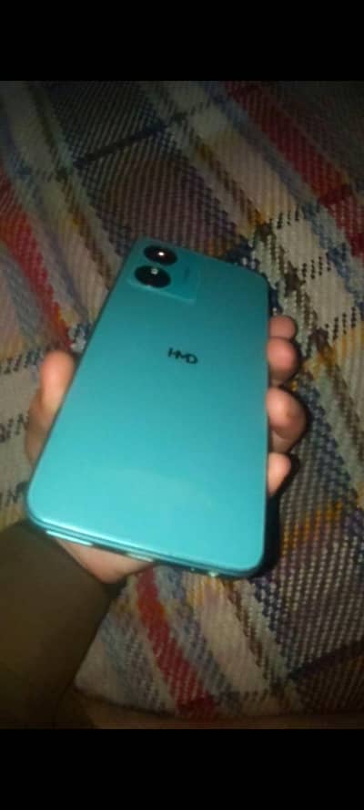 HMD Aura 2