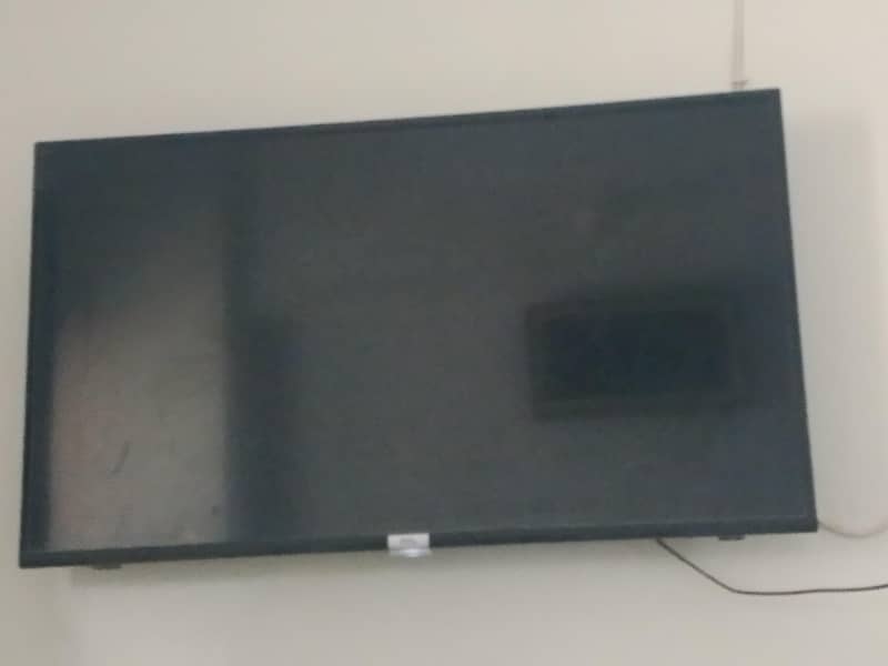 TCL ANDROID LCD 1