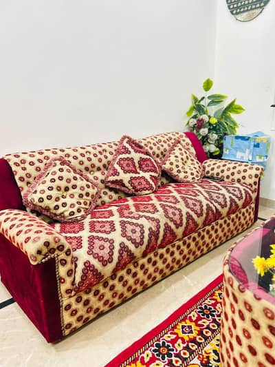 7 seater sofa set with center table
