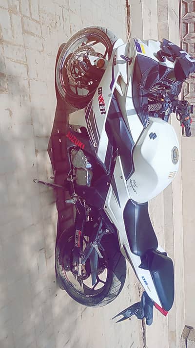 hunderbolt 300CC Dual Cylnder 2021 – 5,500 KM | First Owner