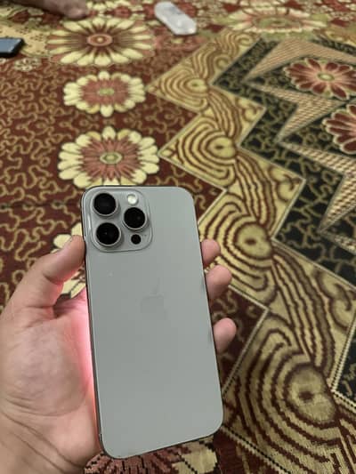 Apple iPhone 16 Pro Max