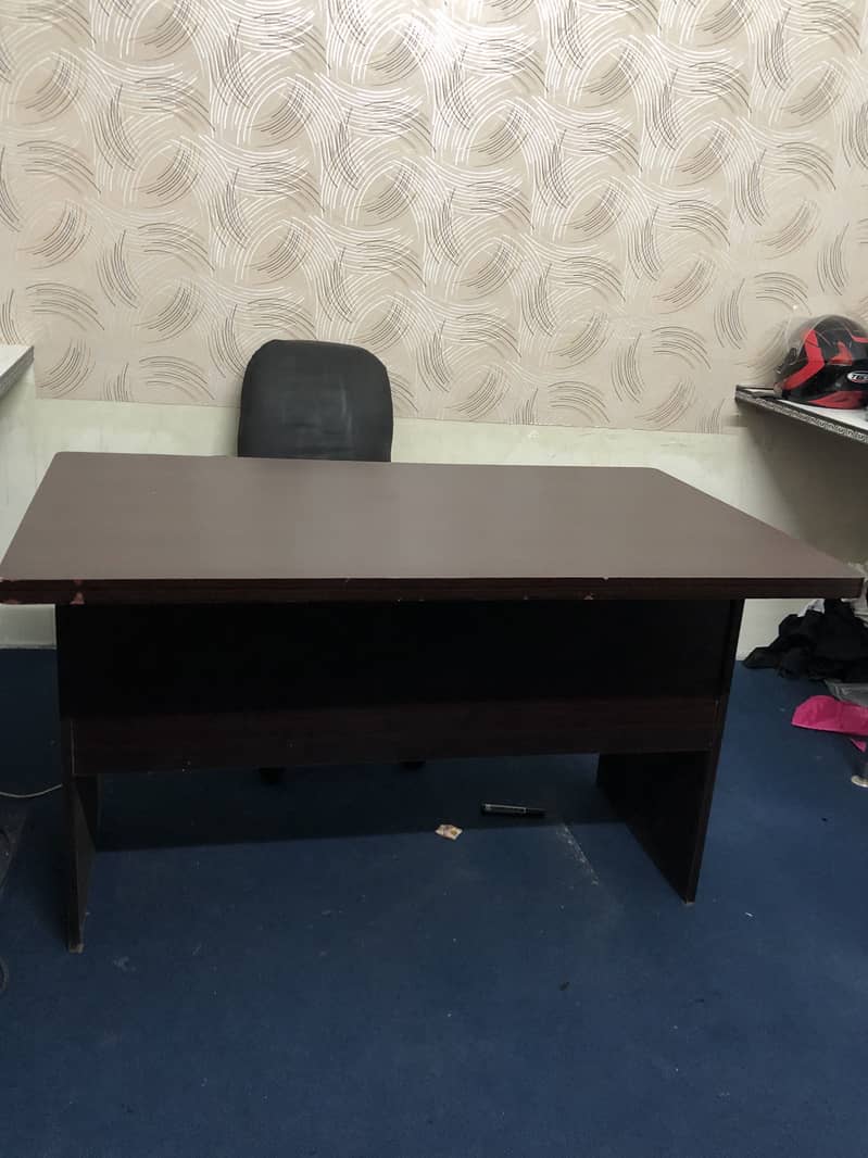Office Table 0