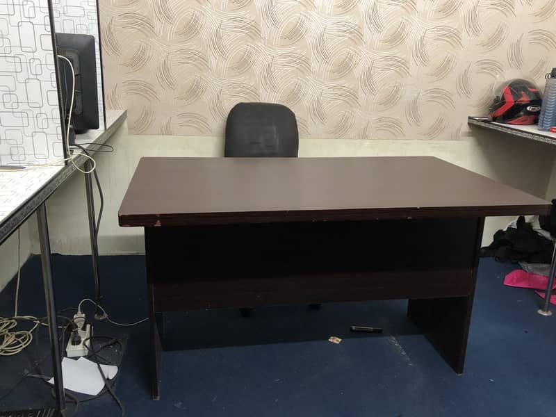 Office Table 4