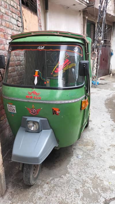 CNG/LPG outo Rickshaw
