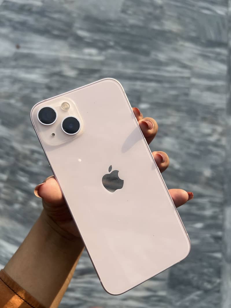 Apple iPhone 13 2