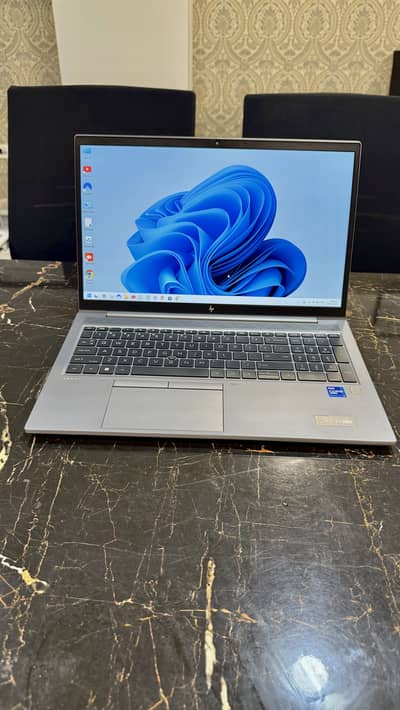 HP ZBook Firefly G8 Workstation | i7 11th Gen | 32gb Ram | 15.6” FHD