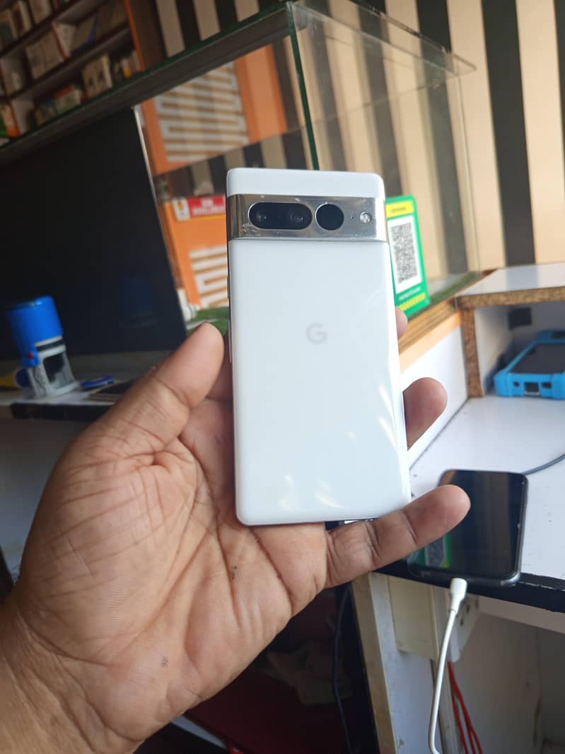 Google Pixel 7 Pro 0