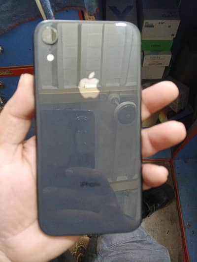 Apple iPhone XR