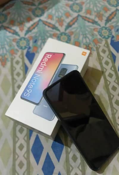 Xiaomi Redmi Note 9S back break screen ma 3 dots ha baki phone all ok