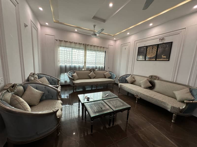 4+4+1+1 Chinioti sofa set 0