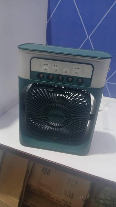 Mini mist fan