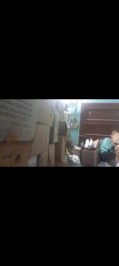 Disposable plastic item lot