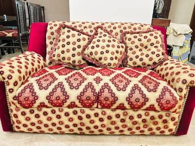 7 seater sofa with table