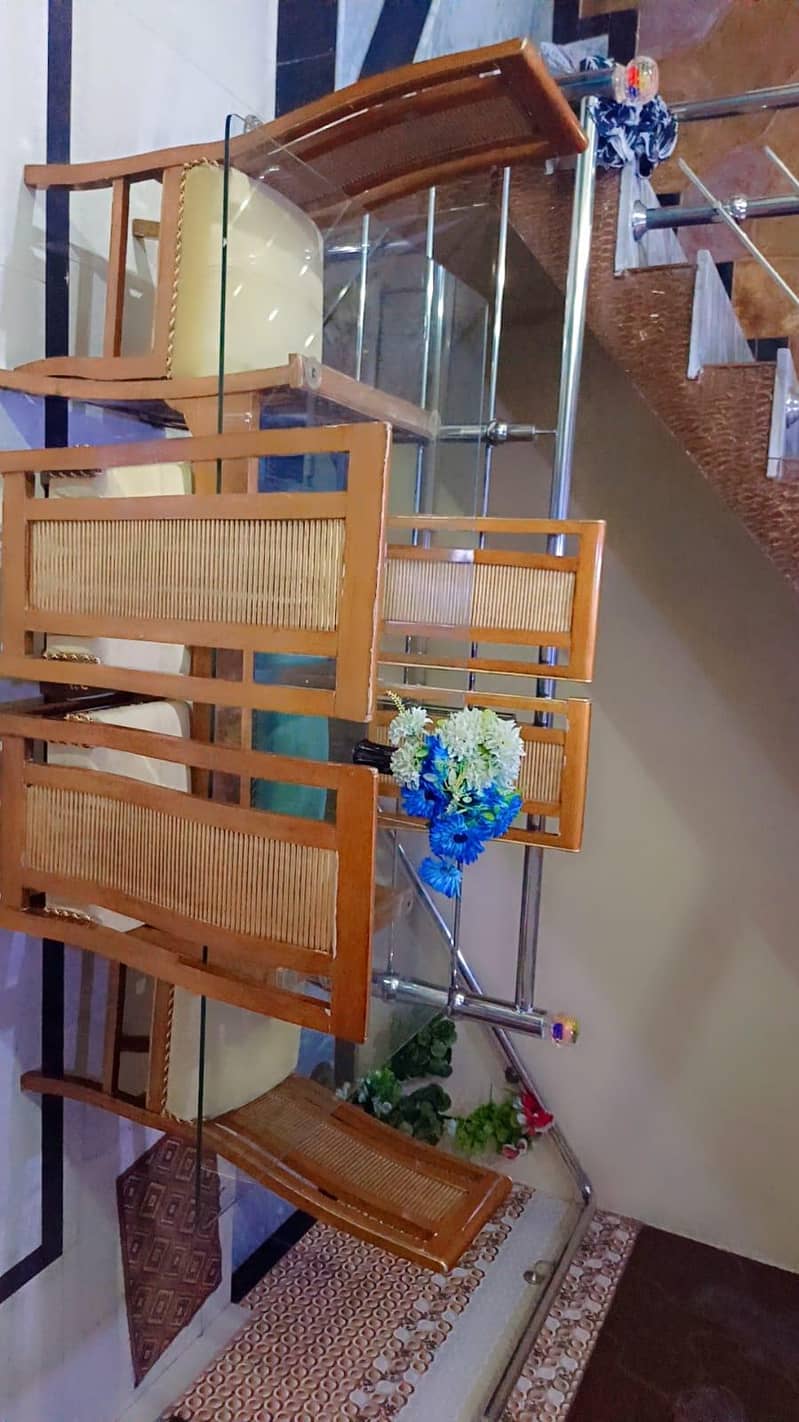 Dinning Table 0