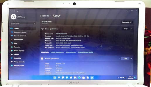 Toshiba Dynabook white 10/10 condition windows 10