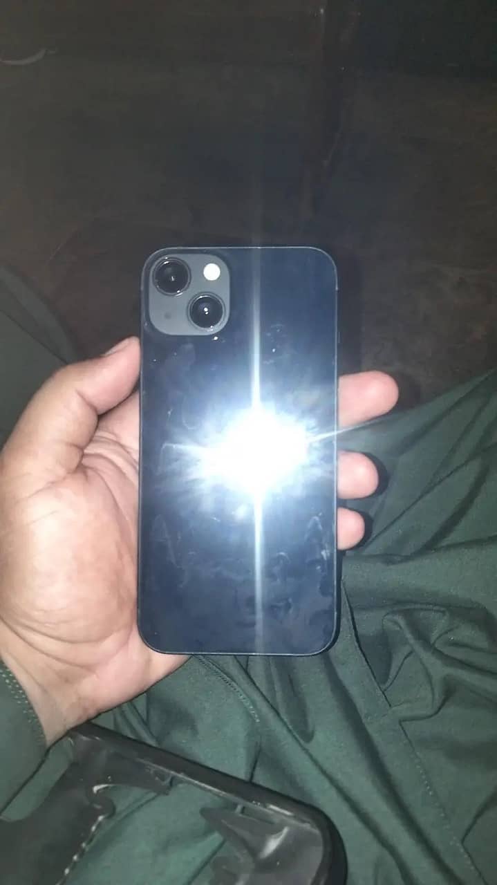 Apple iPhone 13 2
