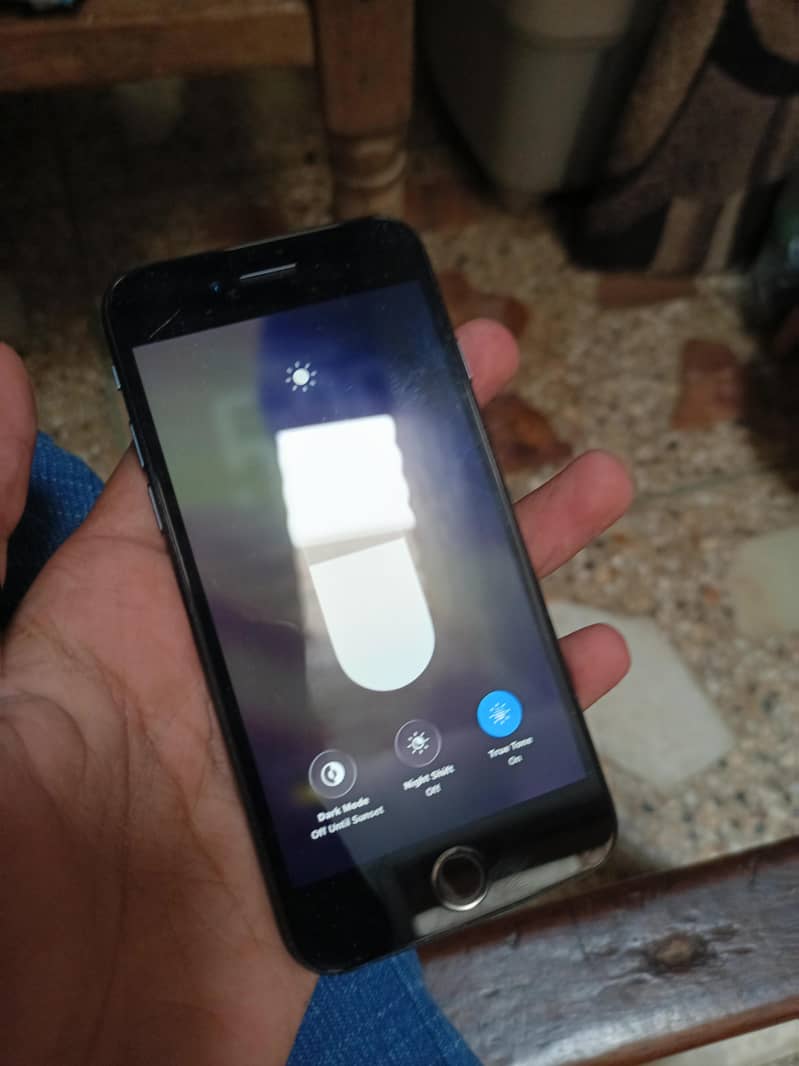 Apple iPhone SE 3