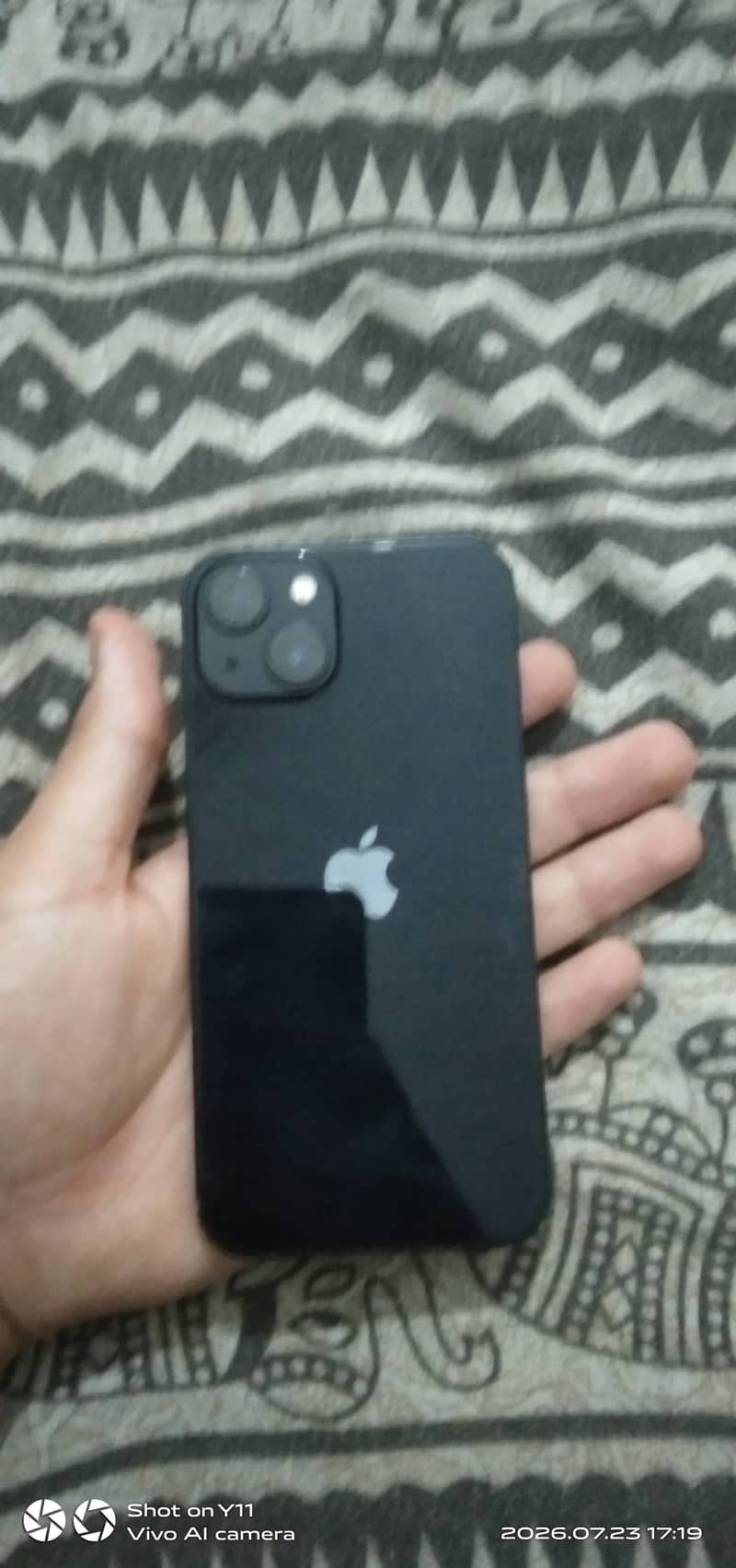 iPhone 13 0