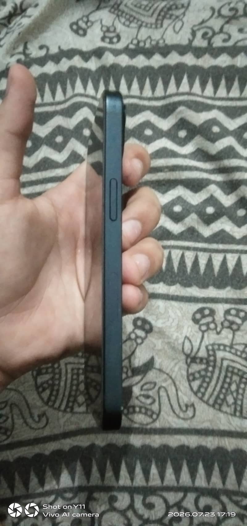 iPhone 13 3