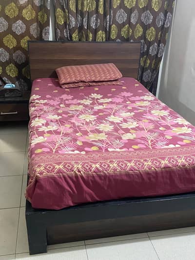 single size bed (slightly bigger than single) with matching sidetables