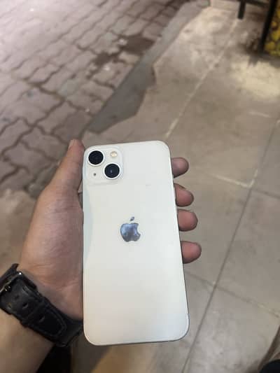 Apple iPhone 13