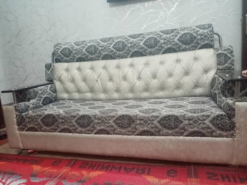 3.2. 1 sofa set. . . 2