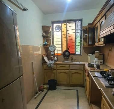 Spacious 9 Marla House Available For rent In I-10