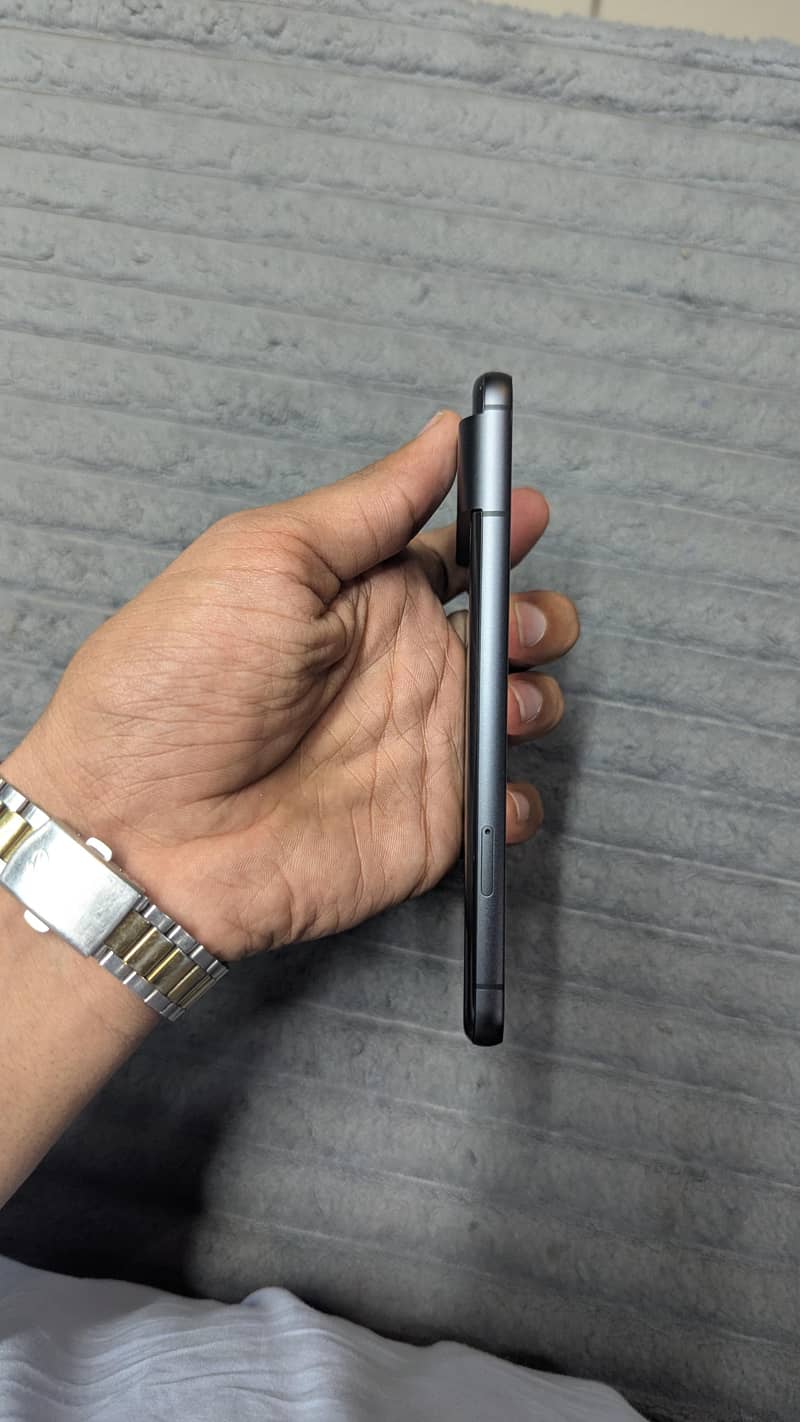 Google Pixel 8 2