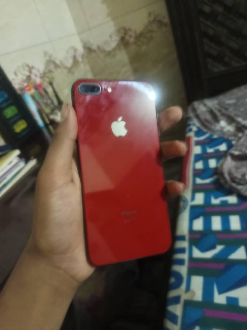 Apple iPhone 8 Plus 0