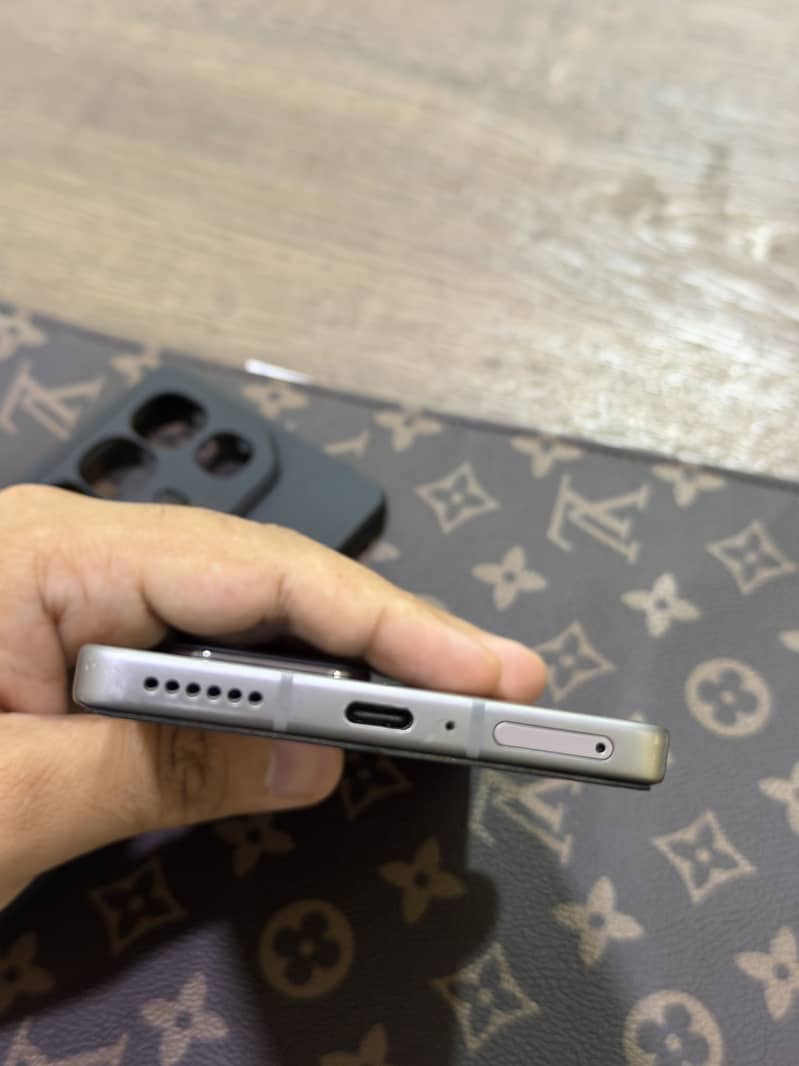 Infinix Note 50 Titanium 1
