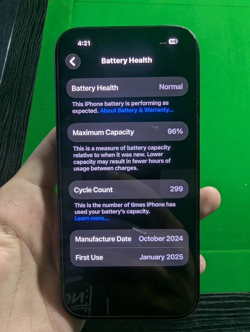 Apple iPhone 16 1