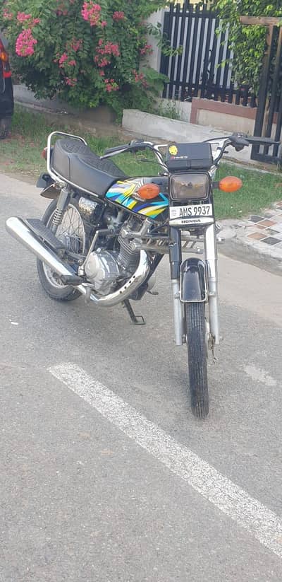 Honda Cg 125 2022 model. Good condition overall.