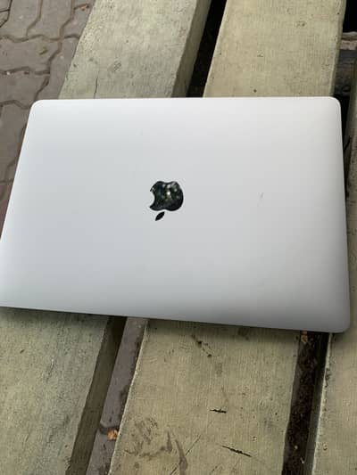 MacBook Pro 13” 2020 | 16GB | 512GB | Windows + macOS