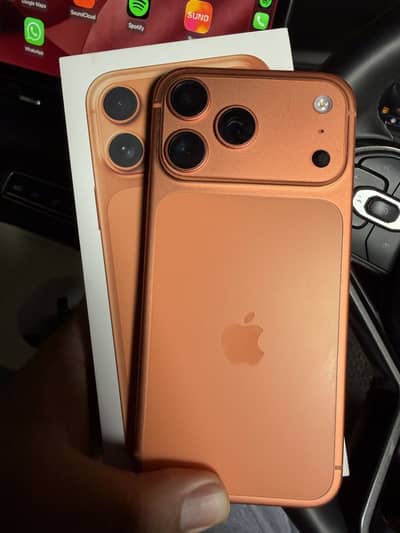 iPhone 17 Pro Max 256GB Cosmic Orange