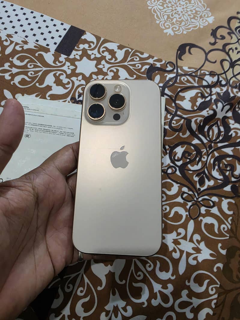 Apple iPhone 16 Pro 1